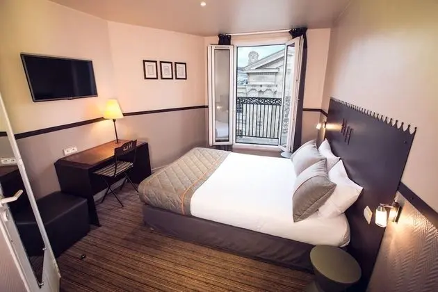 Comfort Tek Büyük Yataklı Oda