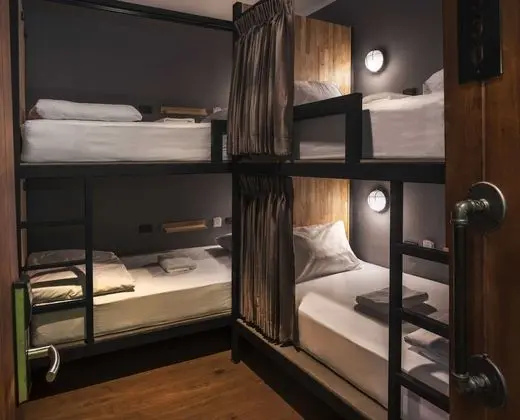 Deluxe Mixed Dormitory