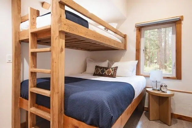 Ev (5 Bedrooms)