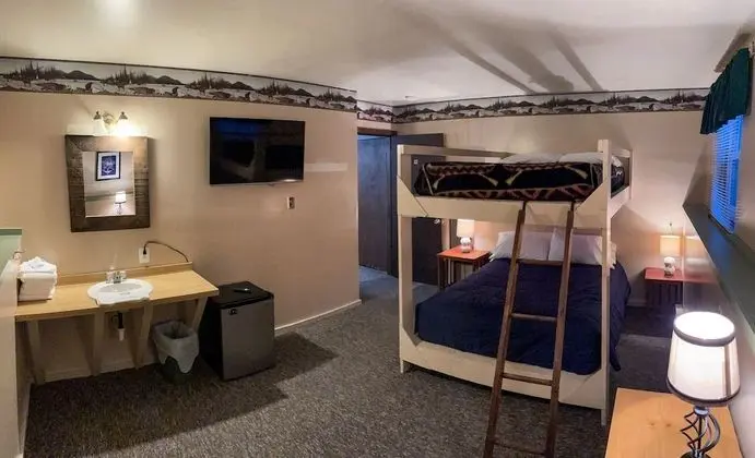 Suite 103