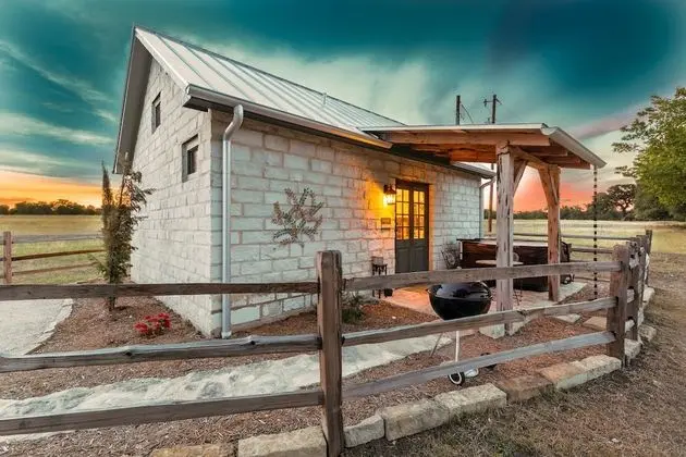 Exclusive Kır Evi, 1 Büyük (Queen) Boy Yatak, Sigara İçilmez