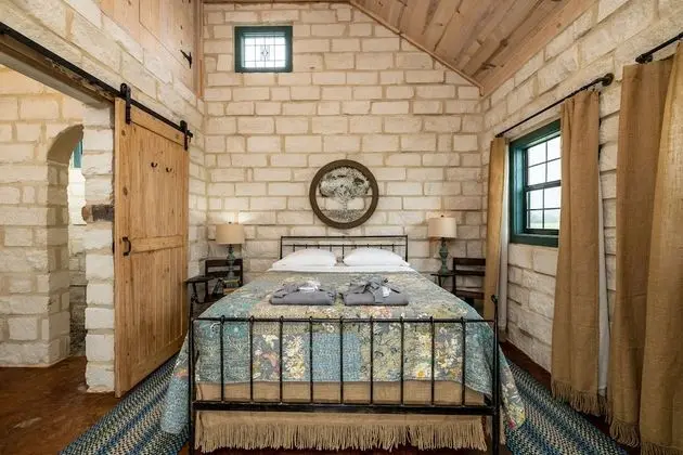 Exclusive Kır Evi, 1 Büyük (Queen) Boy Yatak, Sigara İçilmez