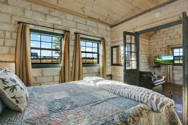 Exclusive Kır Evi, 1 Büyük (Queen) Boy Yatak, Sigara İçilmez