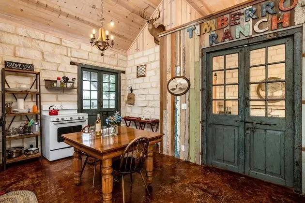 Exclusive Kır Evi, 1 Büyük (Queen) Boy Yatak, Sigara İçilmez