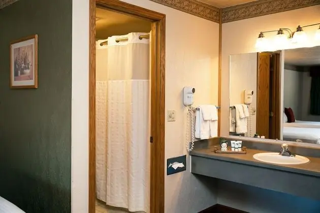 Premium Oda, 2 Büyük (Queen) Boy Yatak, Sigara İçilmez, Dağ Manzaralı