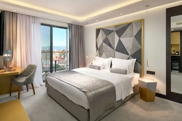 Comfort Tek Büyük Yataklı Oda, Balkon, Şehir Manzaralı