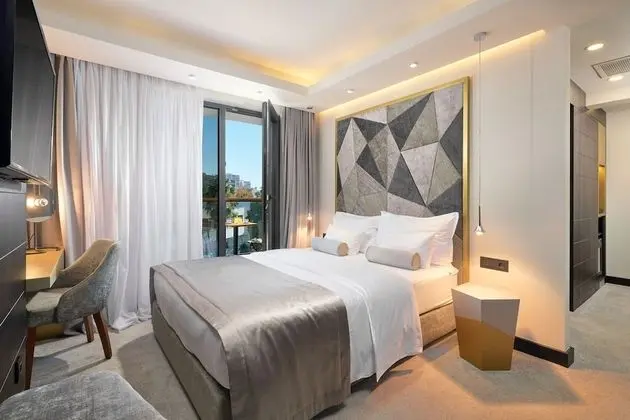Standard Tek Büyük veya İki Ayrı Yataklı Oda, Balkon, Şehir Manzaralı