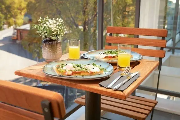 Standard Tek Büyük veya İki Ayrı Yataklı Oda, Balkon, Şehir Manzaralı