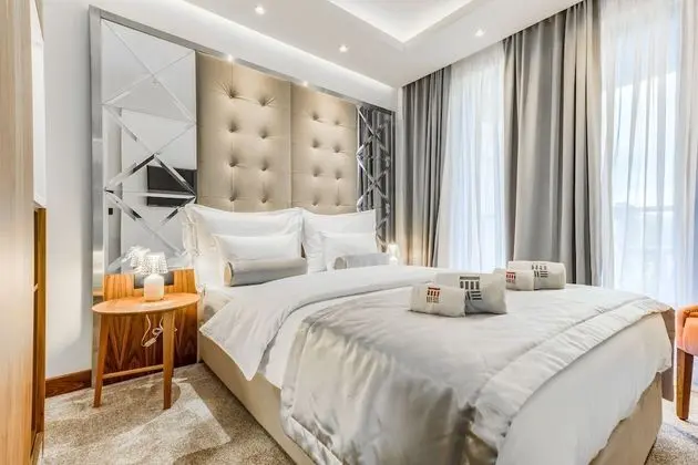 Standard Tek Büyük Yataklı Oda, Bahçe Manzaralı