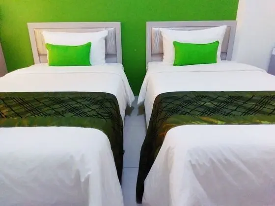 Business Tek Büyük Yataklı Oda