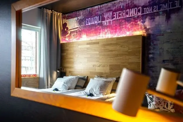 City Tek Büyük Yataklı Oda, Birden Çok Yatak, Sigara İçilmez, Bahçe Manzaralı (Room 3)