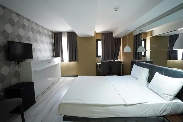 Triple, Şehir Manzaralı