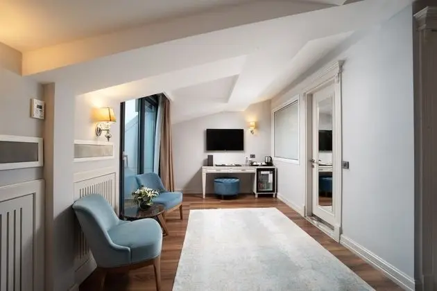 Suite Room Sea View Balcony