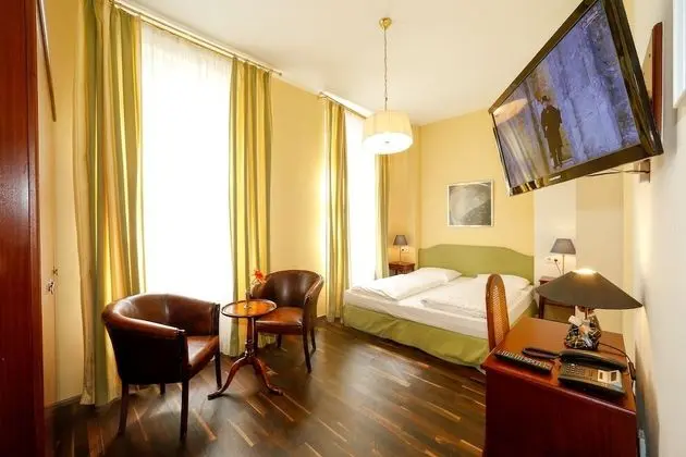 Deluxe Tek Büyük Yataklı Oda, Özel Banyo