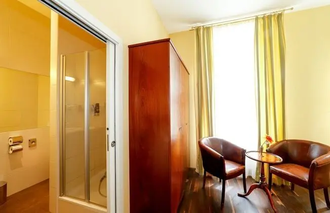 Deluxe Tek Büyük Yataklı Oda, Özel Banyo