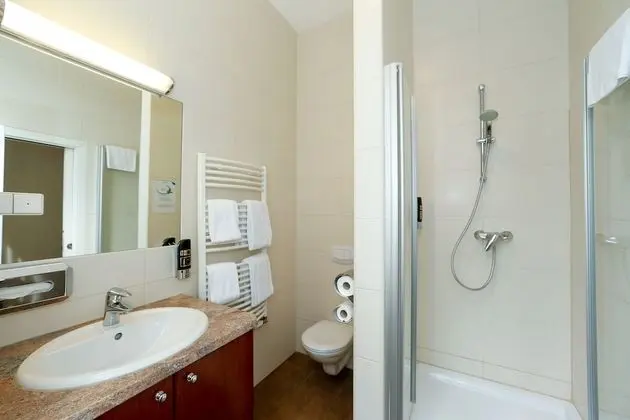 Deluxe Tek Büyük Yataklı Oda, Özel Banyo