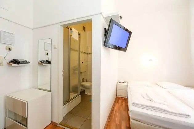 Standard Üç Kişilik Oda, Özel Banyo