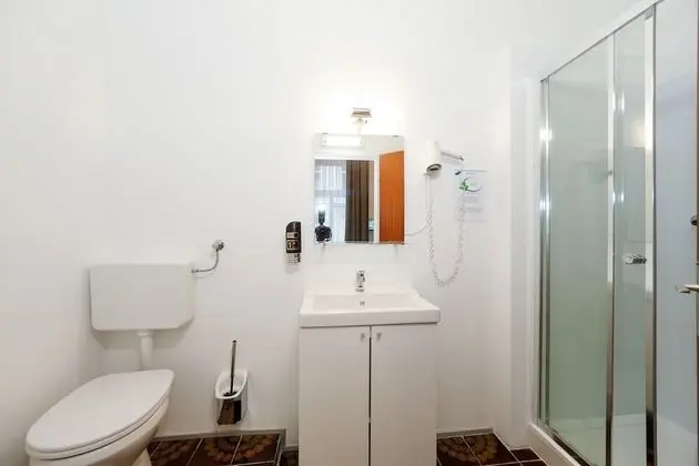 Standard Üç Kişilik Oda, Özel Banyo