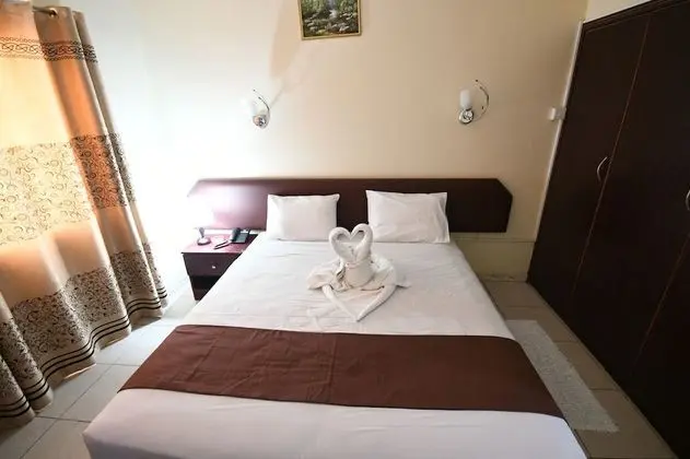 Standard Tek Büyük veya İki Ayrı Yataklı Oda