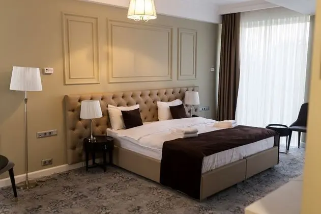 Luxury Tek Büyük Yataklı Oda
