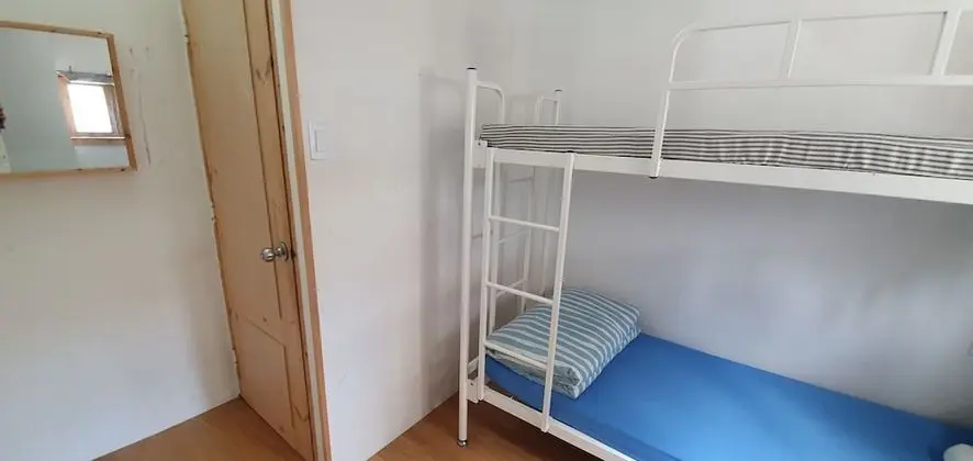 Ortak Ranzalı Oda, Karma Ranzalı Oda, Ortak Banyo (4 persons)