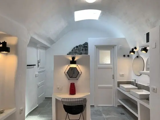 Villa (Kallisti Courtyard Suite)
