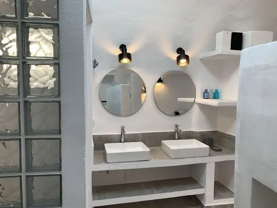Villa (Kallisti Courtyard Suite)