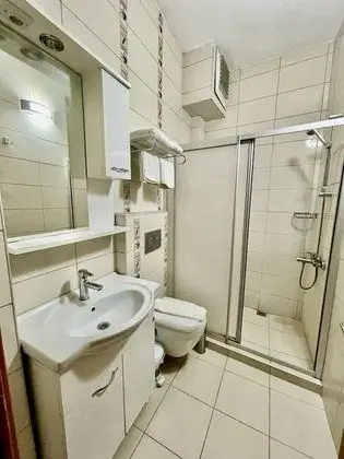 Economy Tek Büyük veya İki Ayrı Yataklı Oda