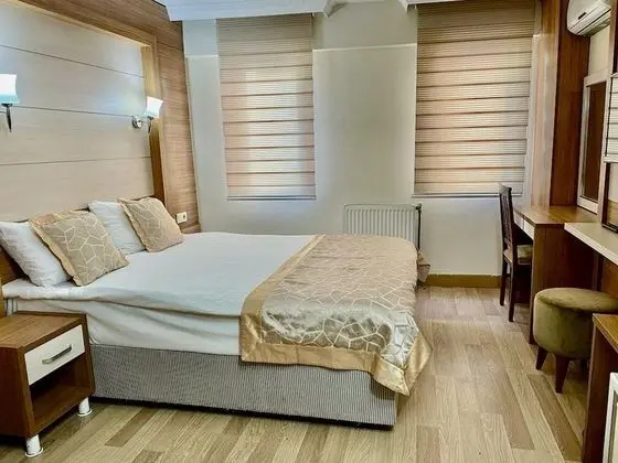 Standard Tek Büyük veya İki Ayrı Yataklı Oda