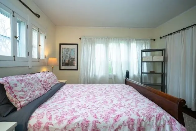 Ev (4 Bedrooms)