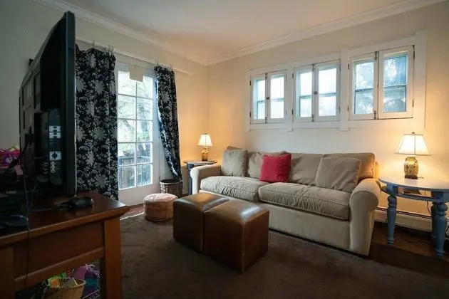 Ev (4 Bedrooms)