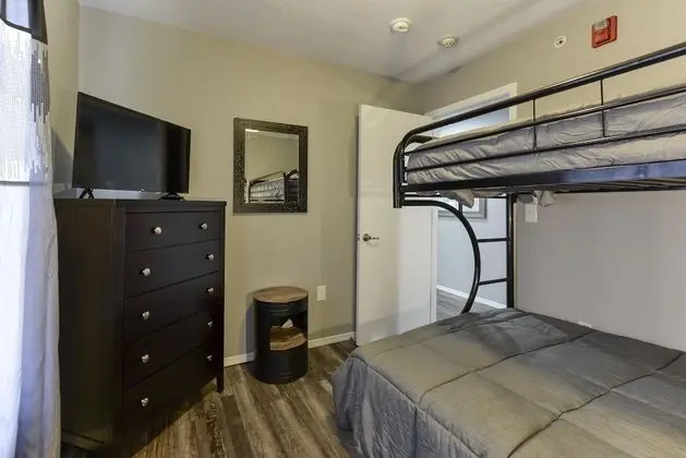 Daire (Timepiece Stay - **NEW/Remodeled** NO)