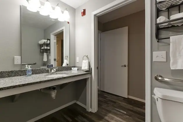Daire (Timepiece Stay - **NEW/Remodeled** NO)