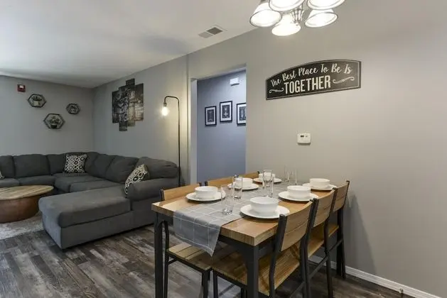 Daire (Timepiece Stay - **NEW/Remodeled** NO)