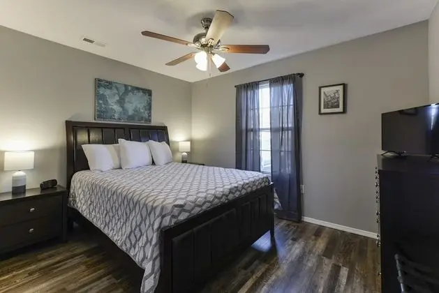 Daire (Timepiece Stay - **NEW/Remodeled** NO)