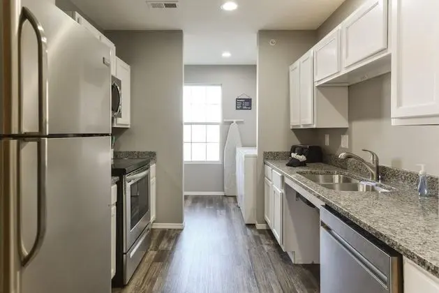Daire (Timepiece Stay - **NEW/Remodeled** NO)