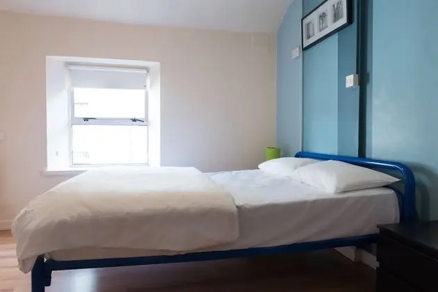 Tek Büyük Yataklı Oda, Banyolu/Duşlu