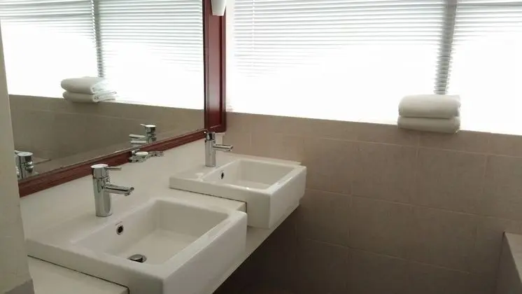Deluxe Apart Daire, Birden Çok Yatak