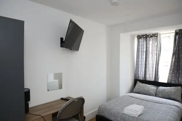 Design Tek Büyük Yataklı Oda