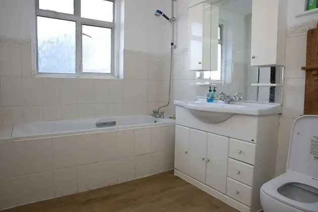 Design Tek Büyük Yataklı Oda