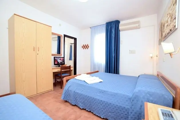 Standard Üç Kişilik Oda, 1 Yatak Odası, Banyolu/Duşlu