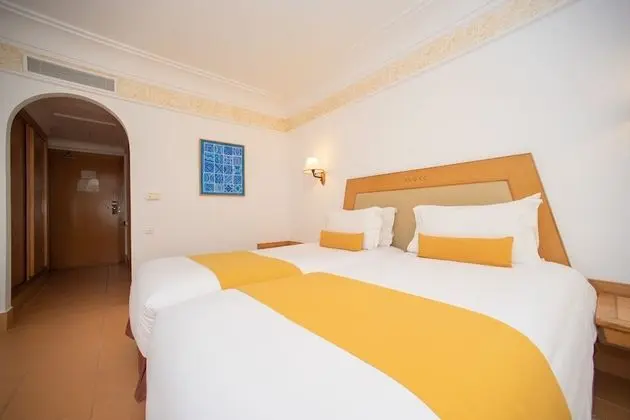 Luxury İki Ayrı Yataklı Oda, Havuz Manzaralı