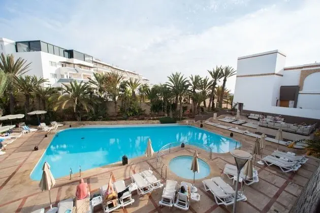 Luxury İki Ayrı Yataklı Oda, Havuz Manzaralı