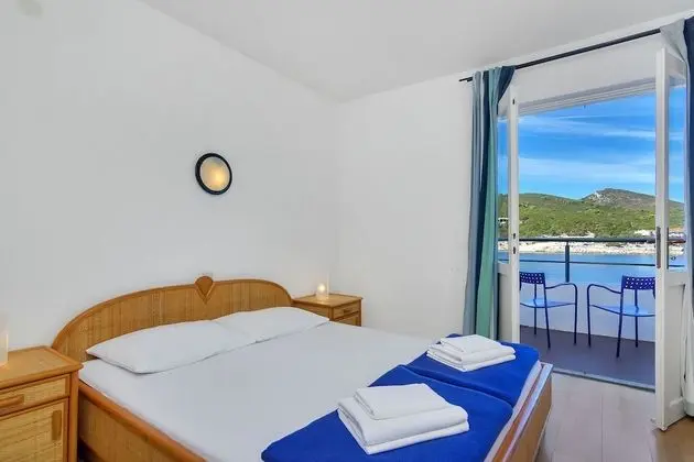 Tek Büyük Yataklı Oda, Balkon, Deniz Manzaralı