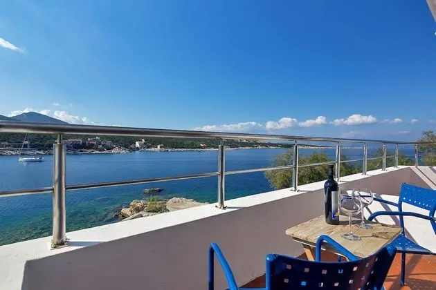 Tek Büyük Yataklı Oda, Balkon, Deniz Manzaralı