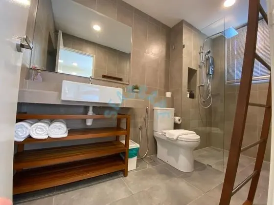 Deluxe Stüdyo, Balkon