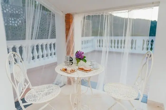 Villa, Sigara İçilebilir