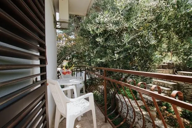 Tek Büyük veya İki Ayrı Yataklı Oda, Balkon