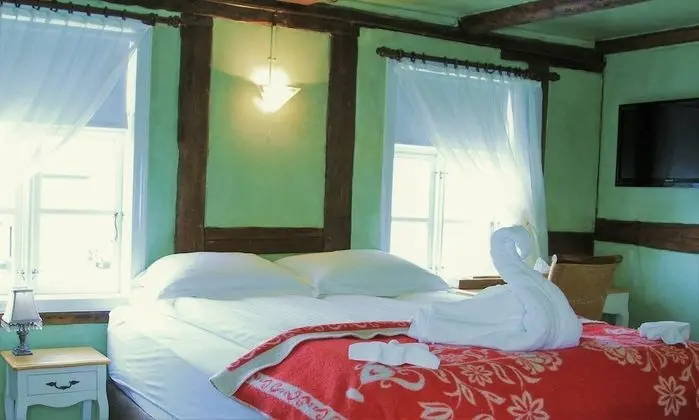 Standard Tek Büyük veya İki Ayrı Yataklı Oda