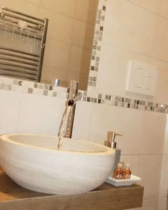 Deluxe Tek Büyük veya İki Ayrı Yataklı Oda (Bell 4)